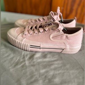 SKECHERS New Moon Air-Cooled Memory Foam Sneaker (Mauve)